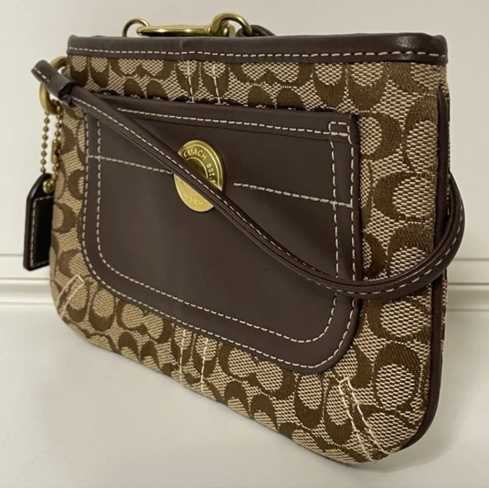 Vintage Coach Leather Canvas Signature Jacquard Wristlet